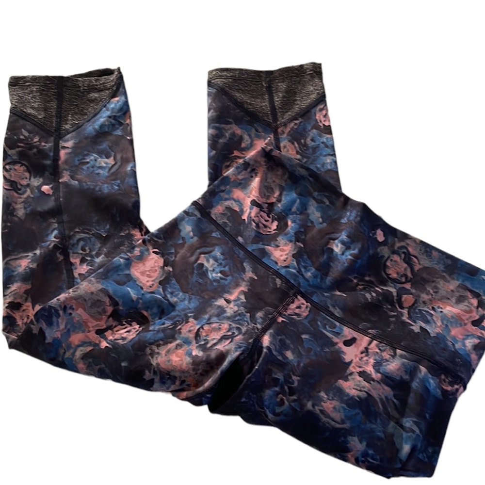 Lululemon Crop Leggings - Picture 1 of 7